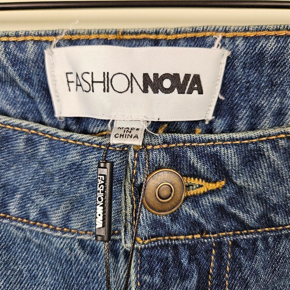 NWT Fashion Nova “Star of the Night” Baggy Jeans – Medium Wash 22 - Picture 12 of 15